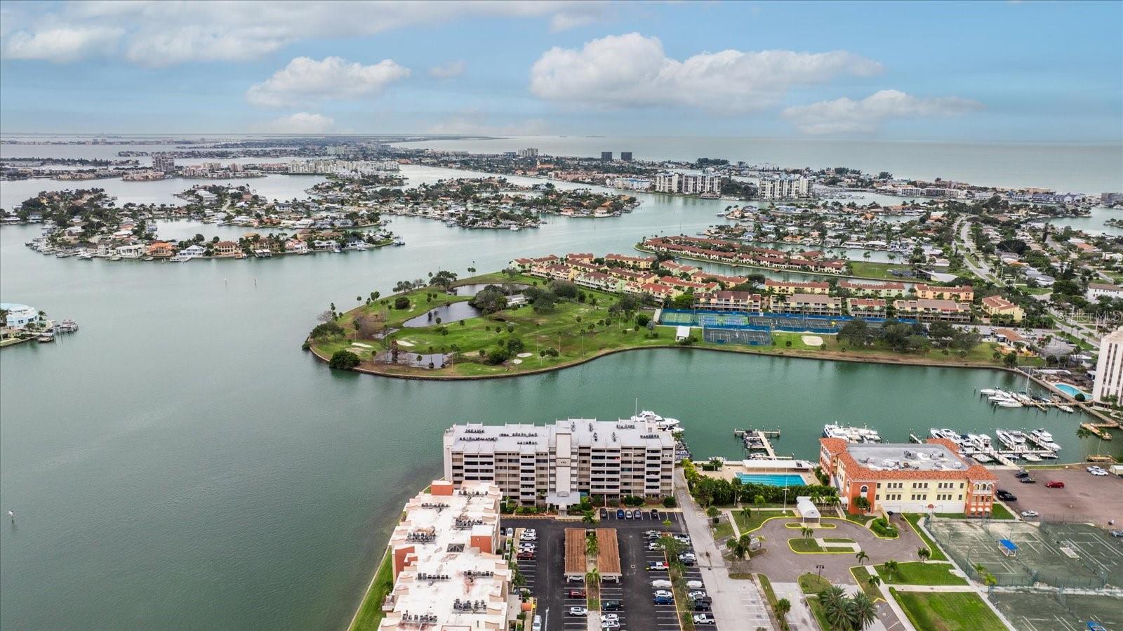 Image 42 of 43 For 450 Treasure Isle Causeway  411