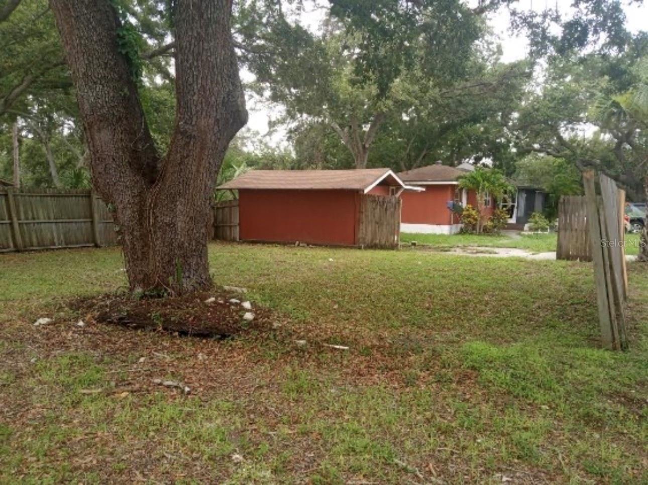 Listing Details for 1001 Pinellas Street, CLEARWATER, FL 33756