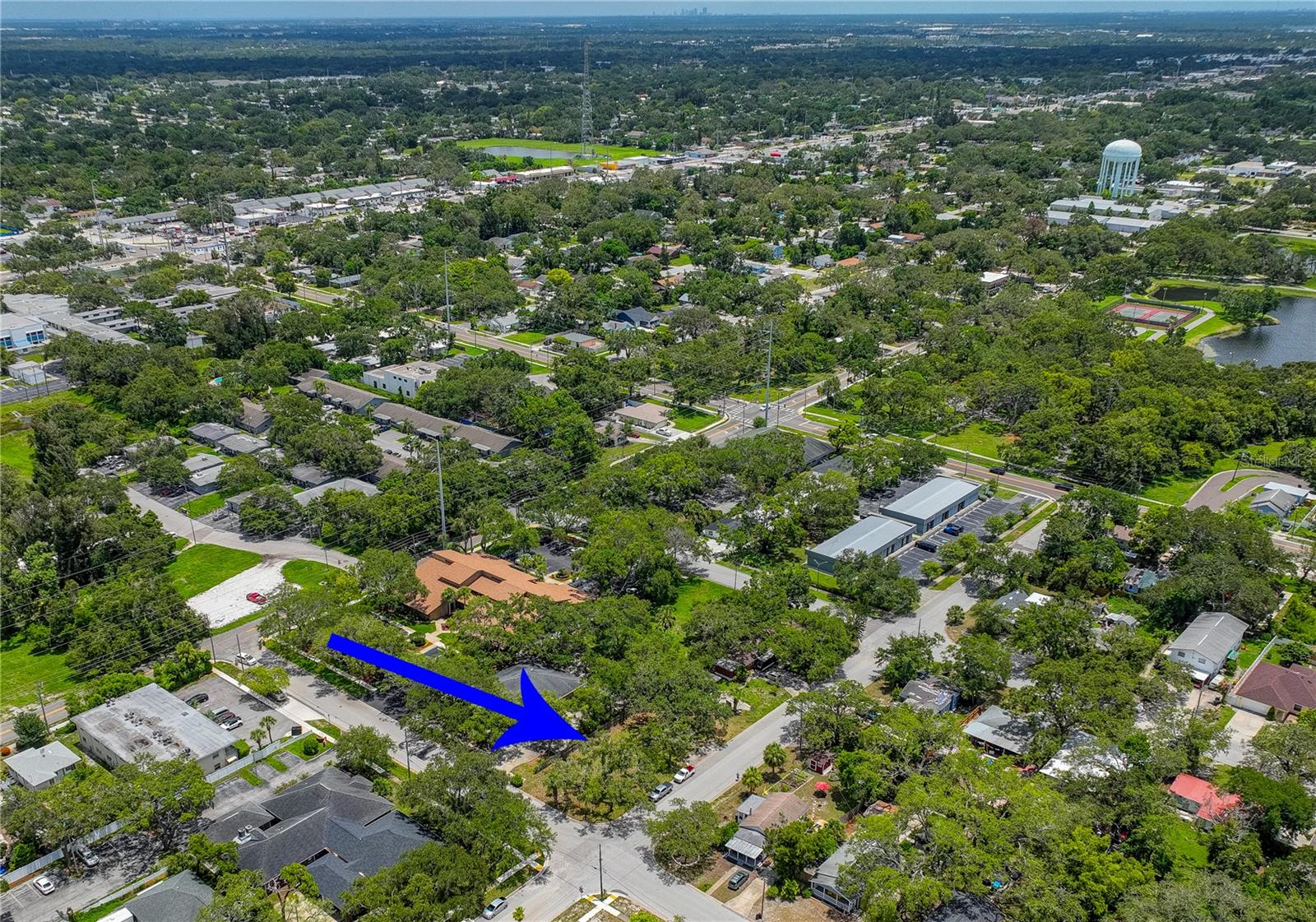 Image 5 of 7 For 1001 Pinellas Street