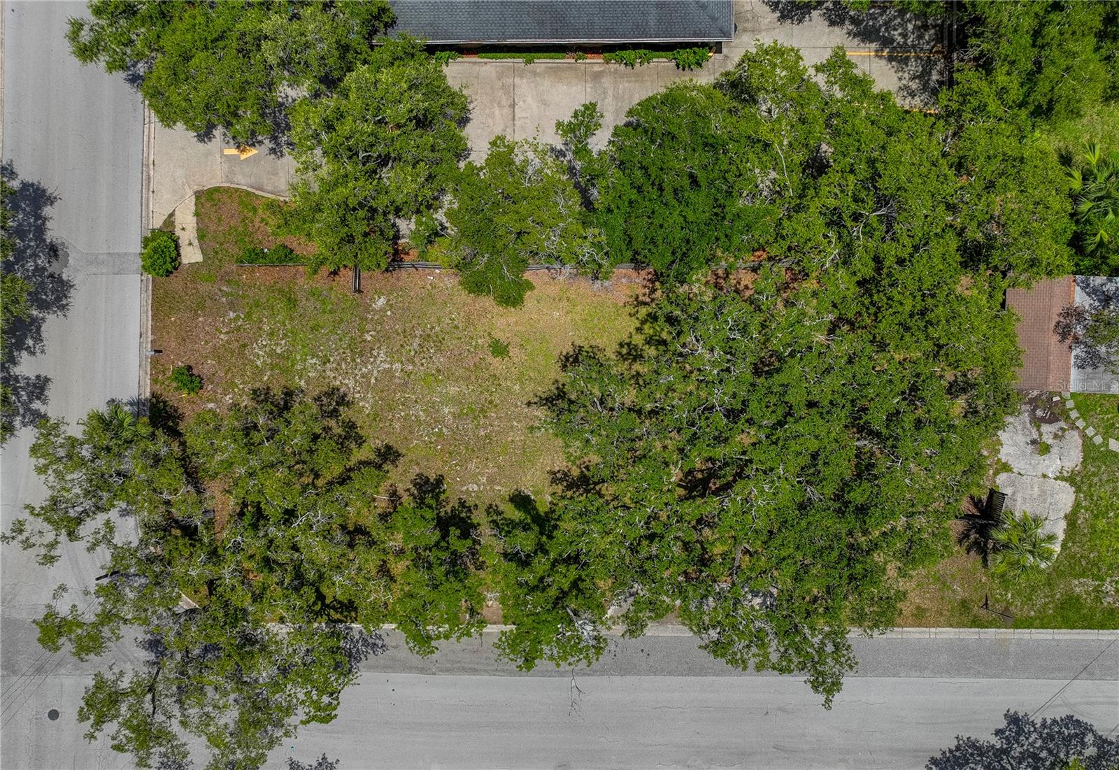 Image 8 of 11 For 1001 Pinellas Street