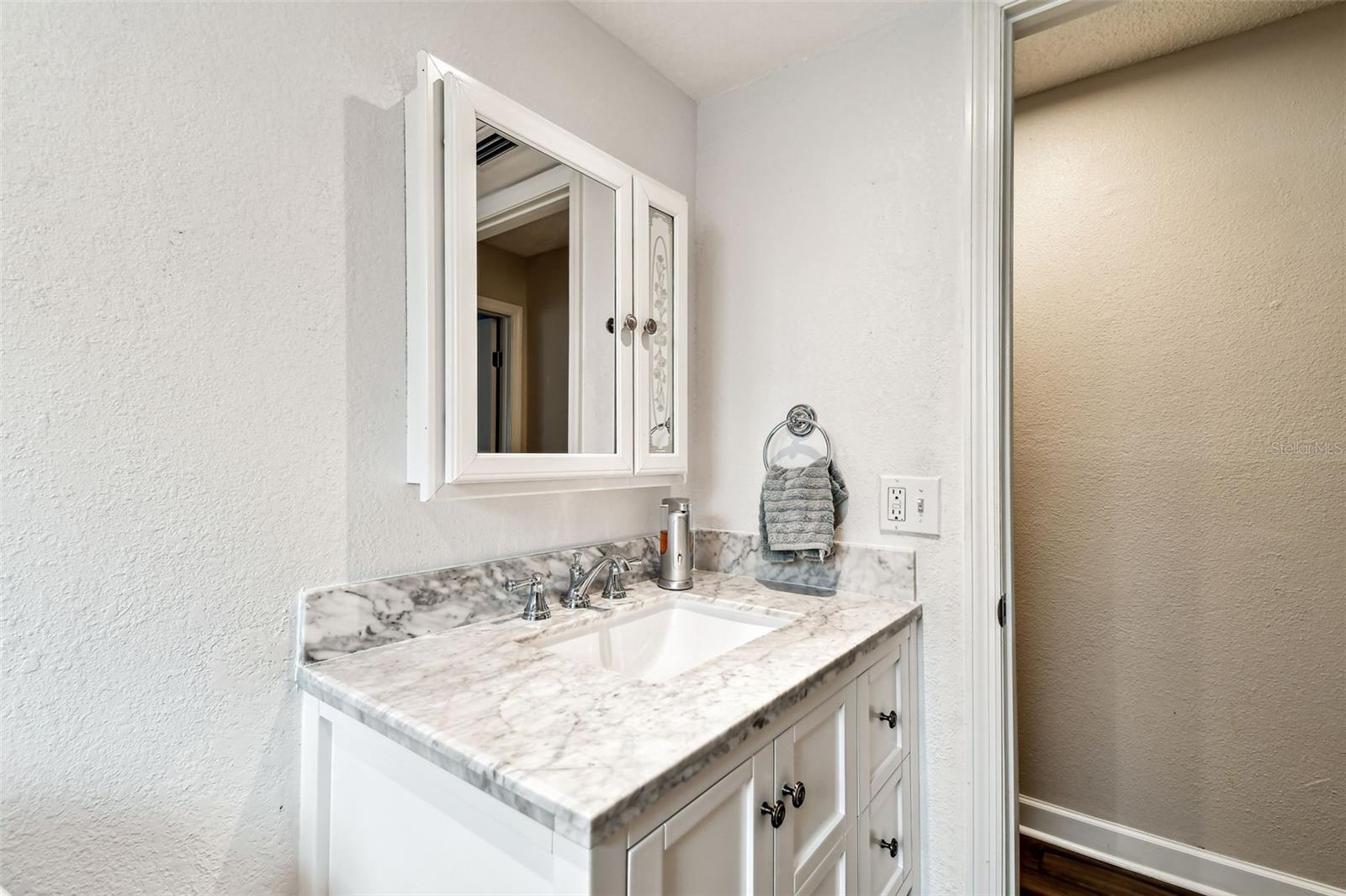 Image 18 of 31 For 12476 81st Ct