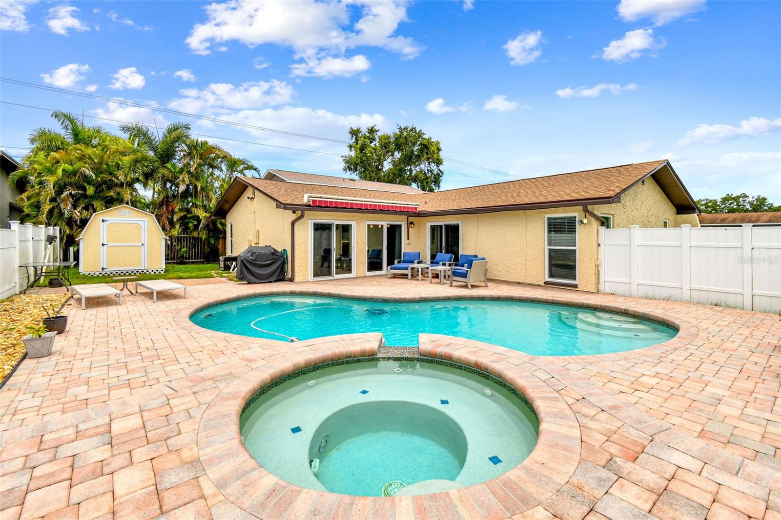 Image 23 of 31 For 12476 81st Ct
