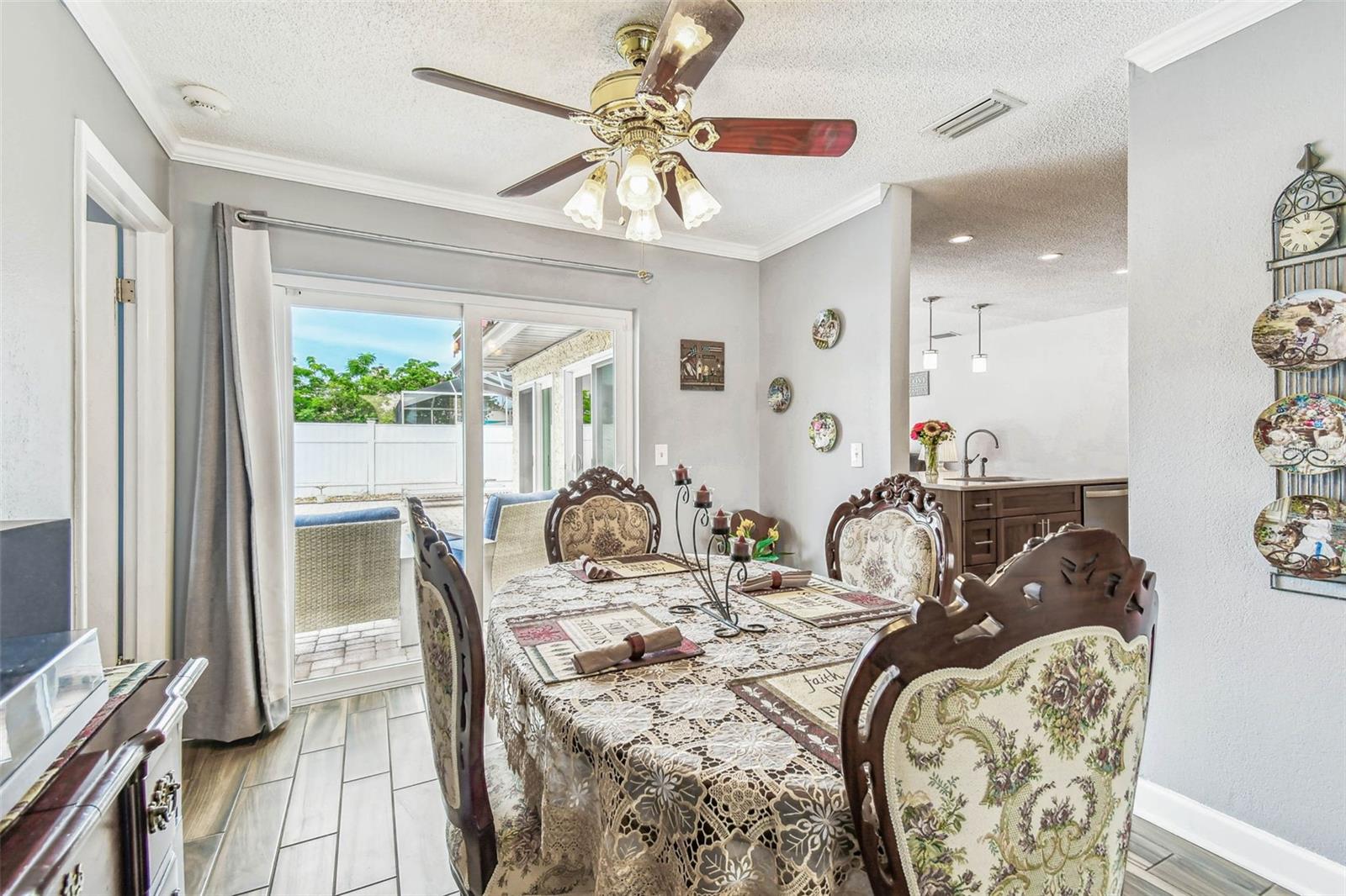 Image 4 of 31 For 12476 81st Ct
