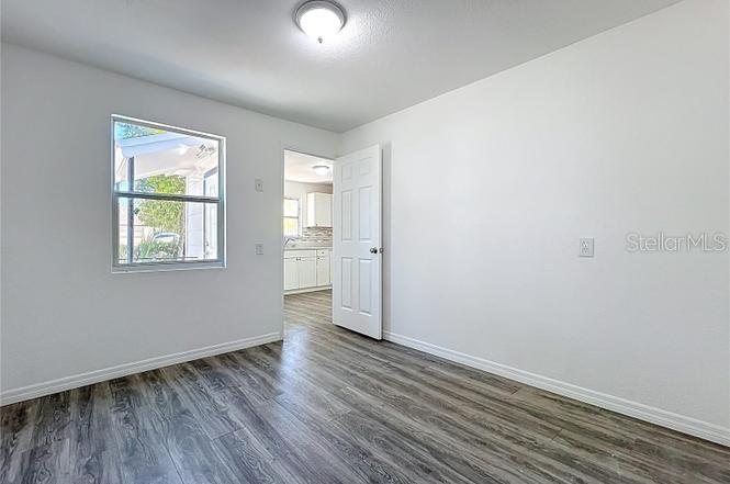 Image 11 of 22 For 218 Magnolia Street