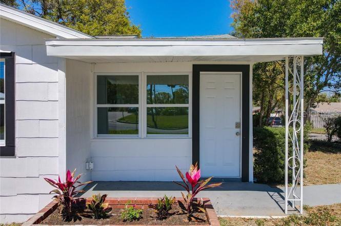 Image 3 of 22 For 218 Magnolia Street