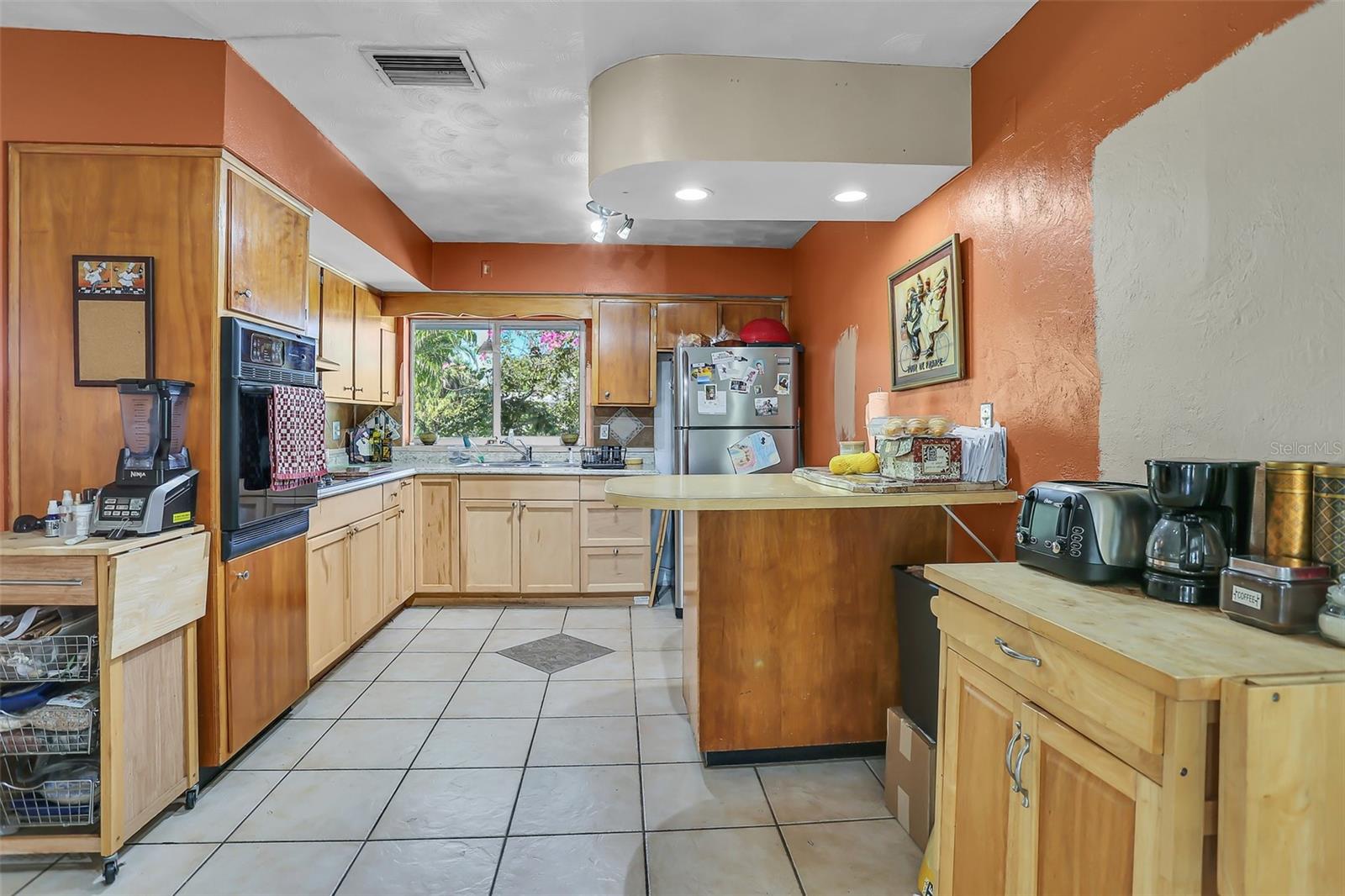 Image 6 of 30 For 525 Skylark Lane Nw