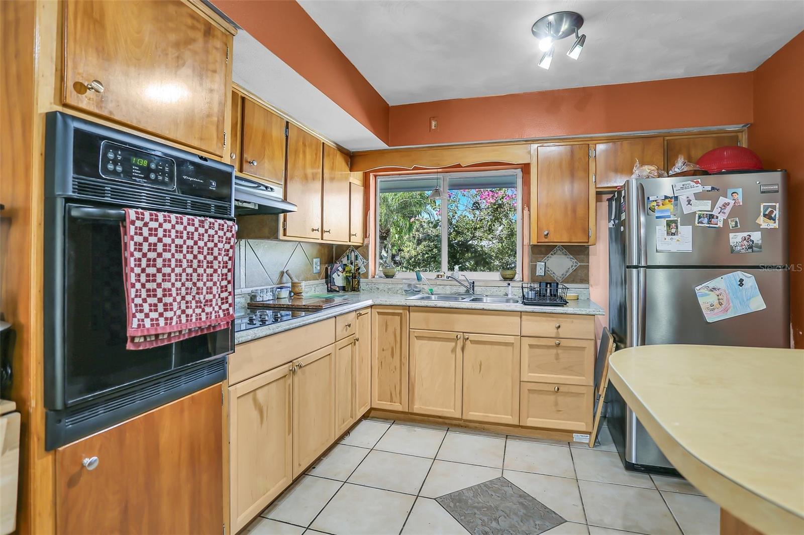 Image 7 of 30 For 525 Skylark Lane Nw