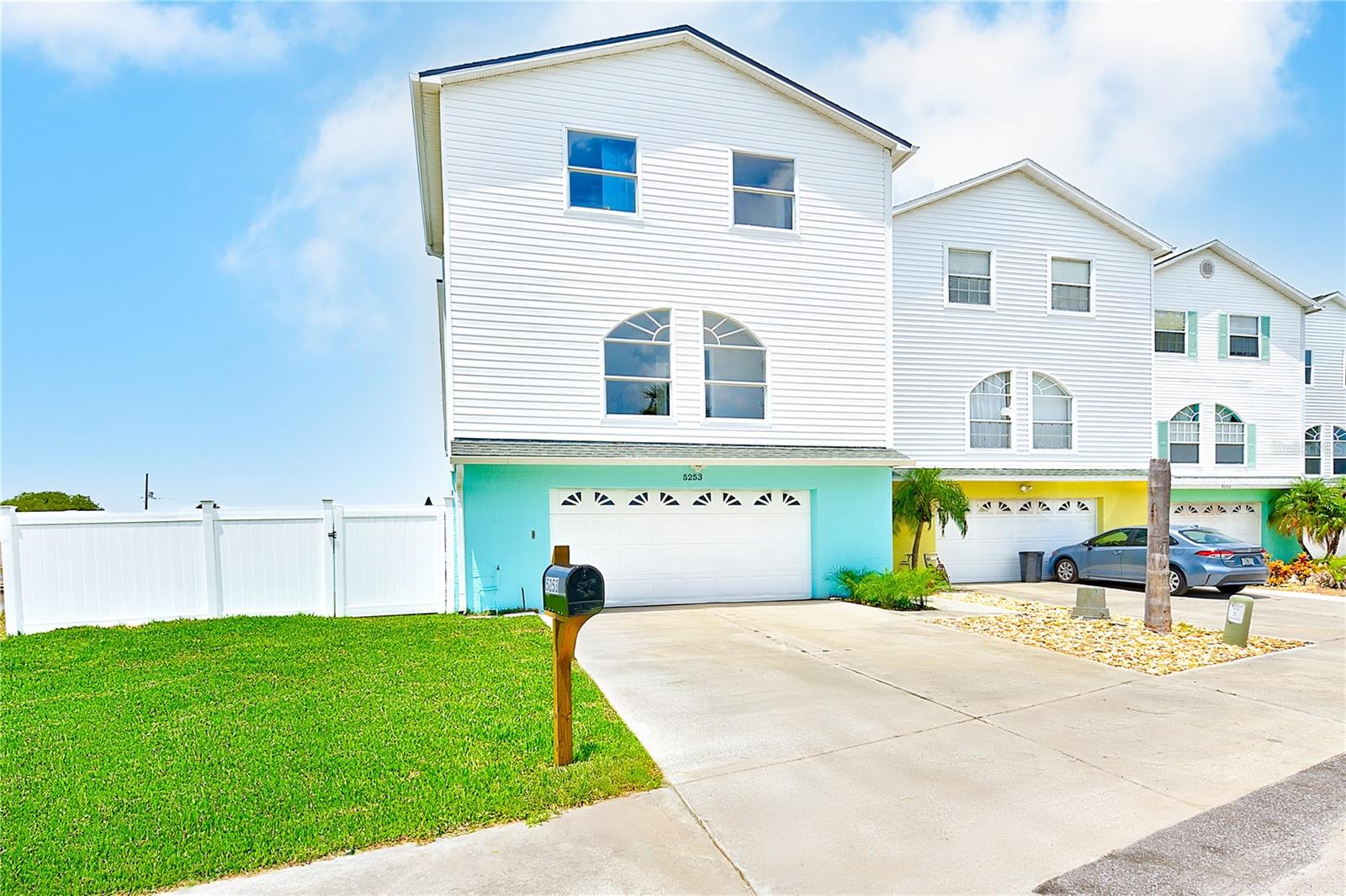 Image 2 of 29 For 5253 Boardwalk Street