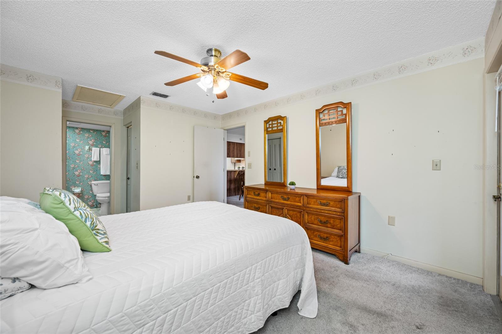 Image 22 of 43 For 2131 Ridge Road S 19