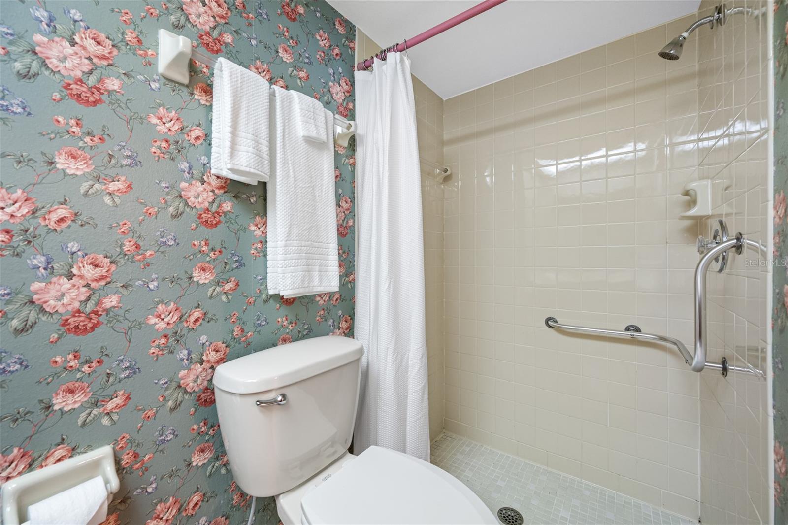 Image 24 of 43 For 2131 Ridge Road S 19