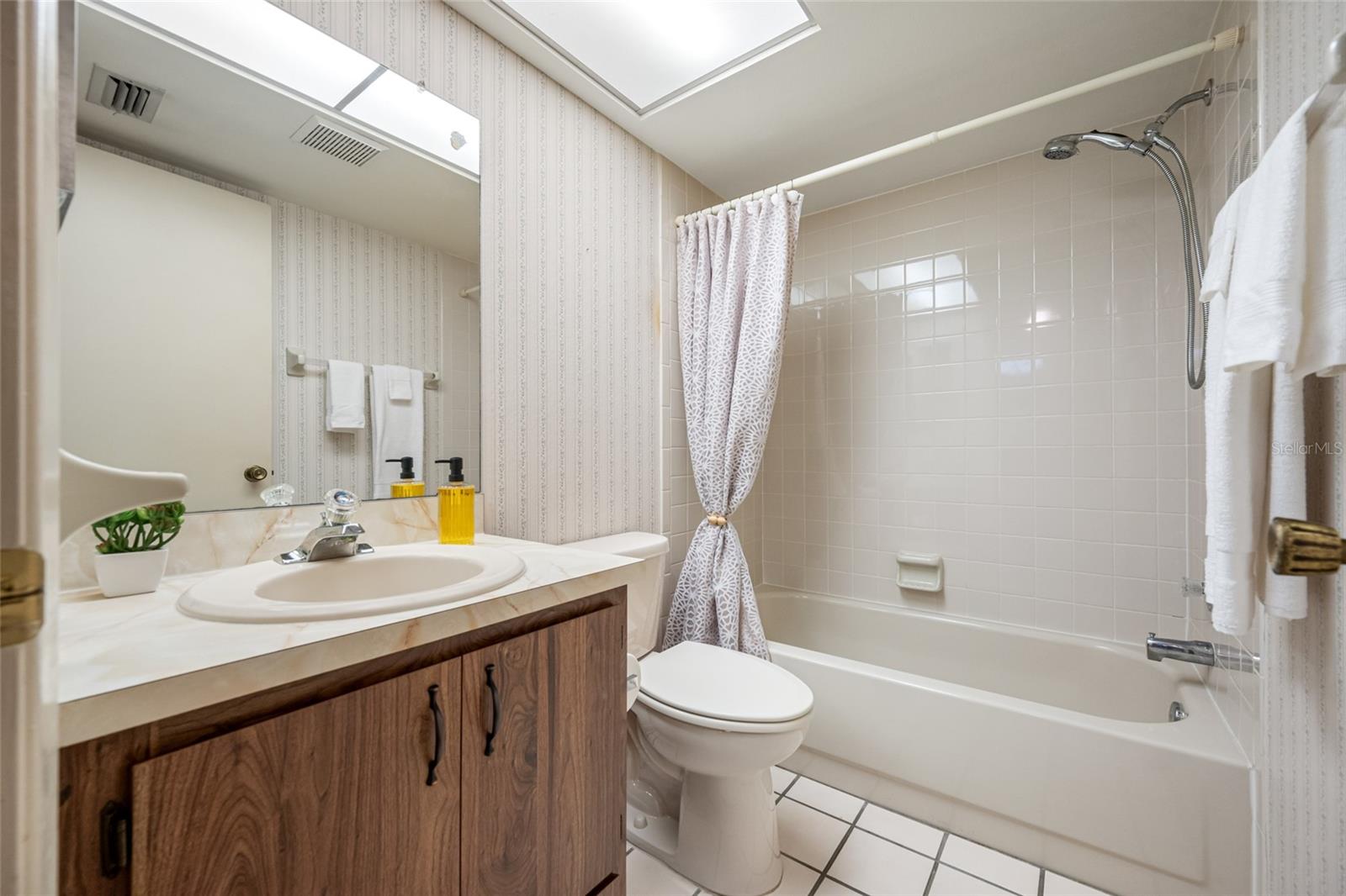 Image 32 of 43 For 2131 Ridge Road S 19