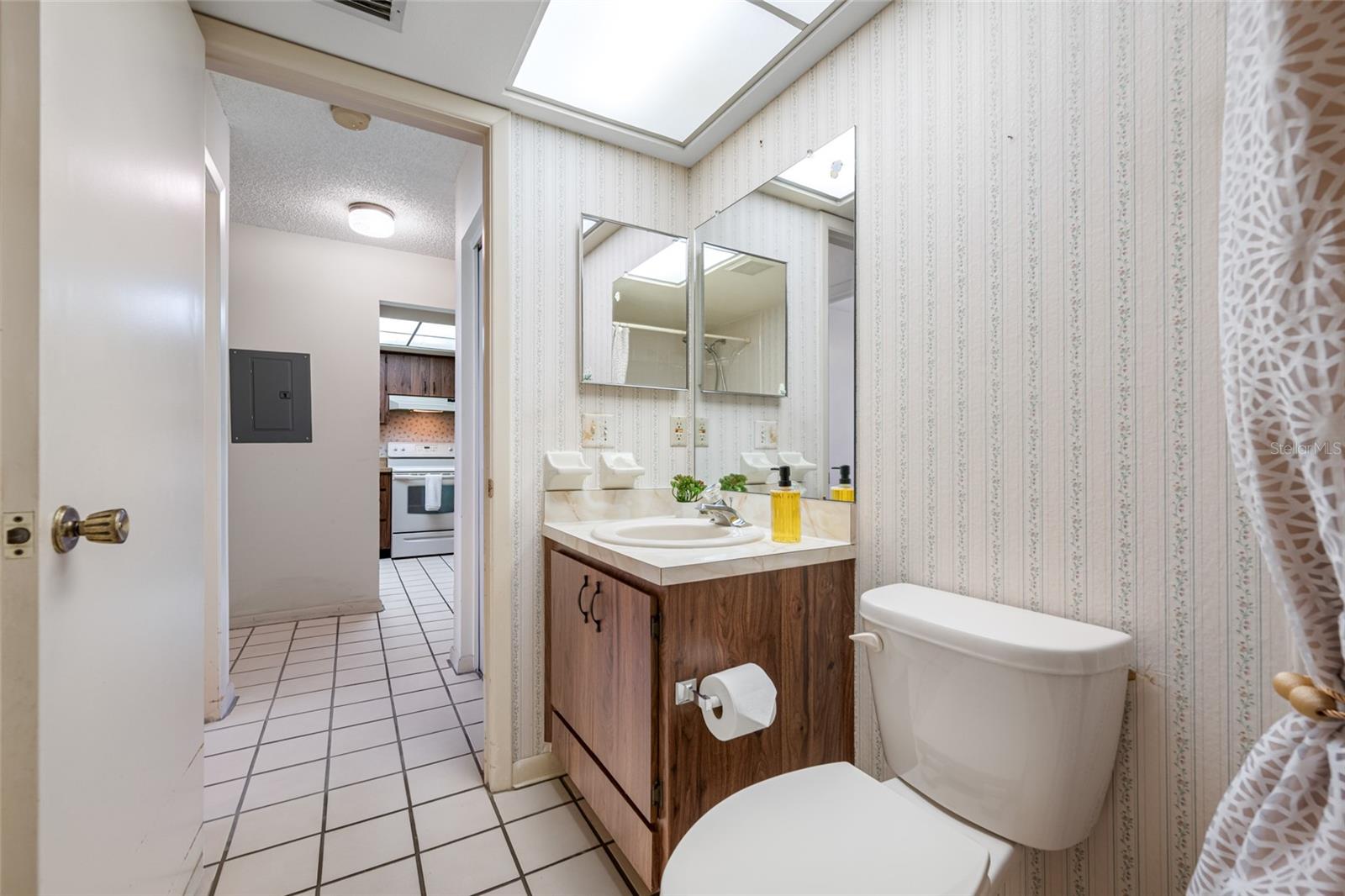 Image 33 of 43 For 2131 Ridge Road S 19