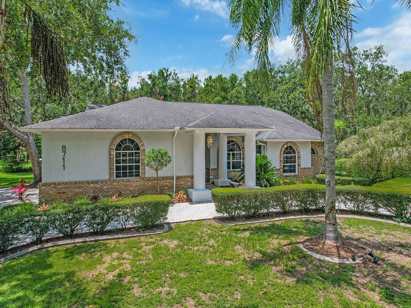 Image 25 of 75 For 8711 Crescent Forest Boulevard