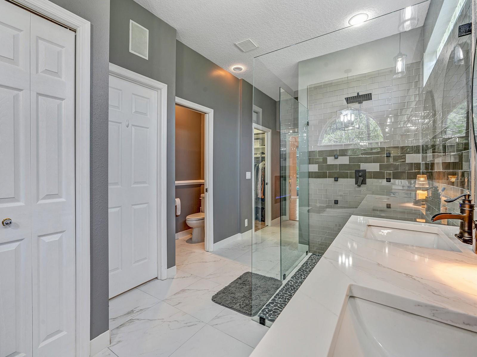Image 48 of 75 For 8711 Crescent Forest Boulevard