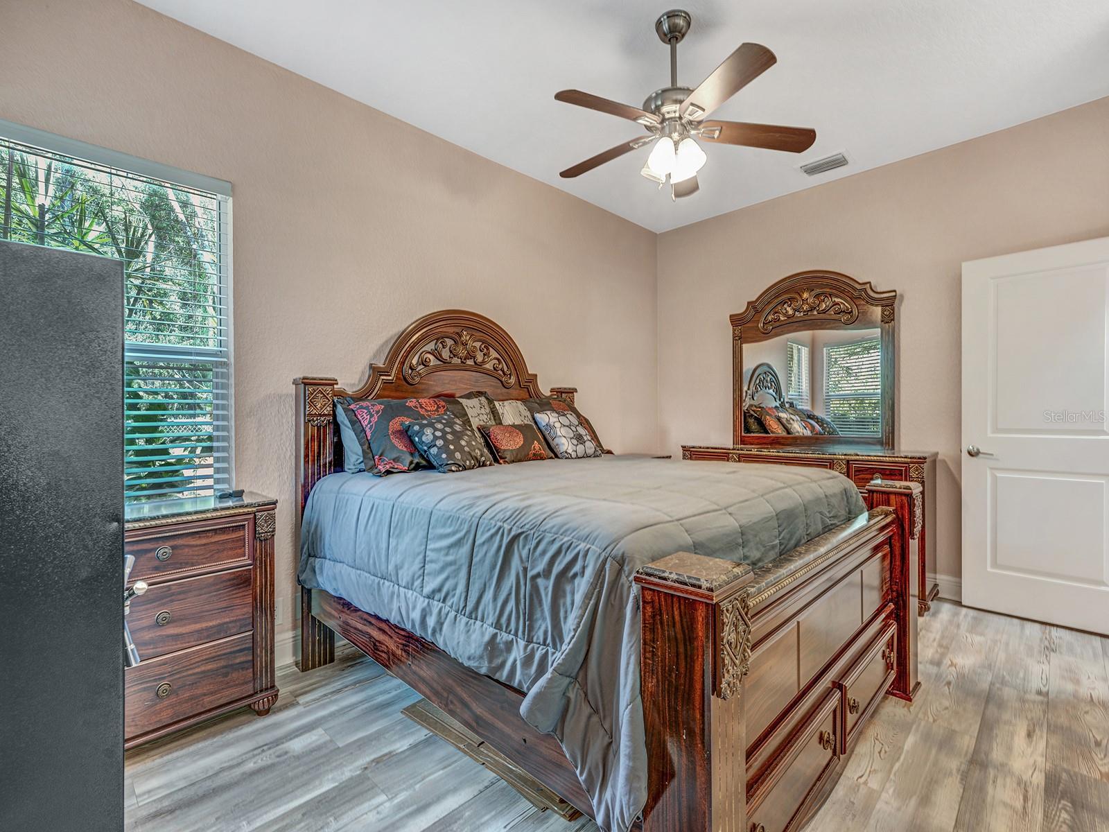 Image 56 of 75 For 8711 Crescent Forest Boulevard