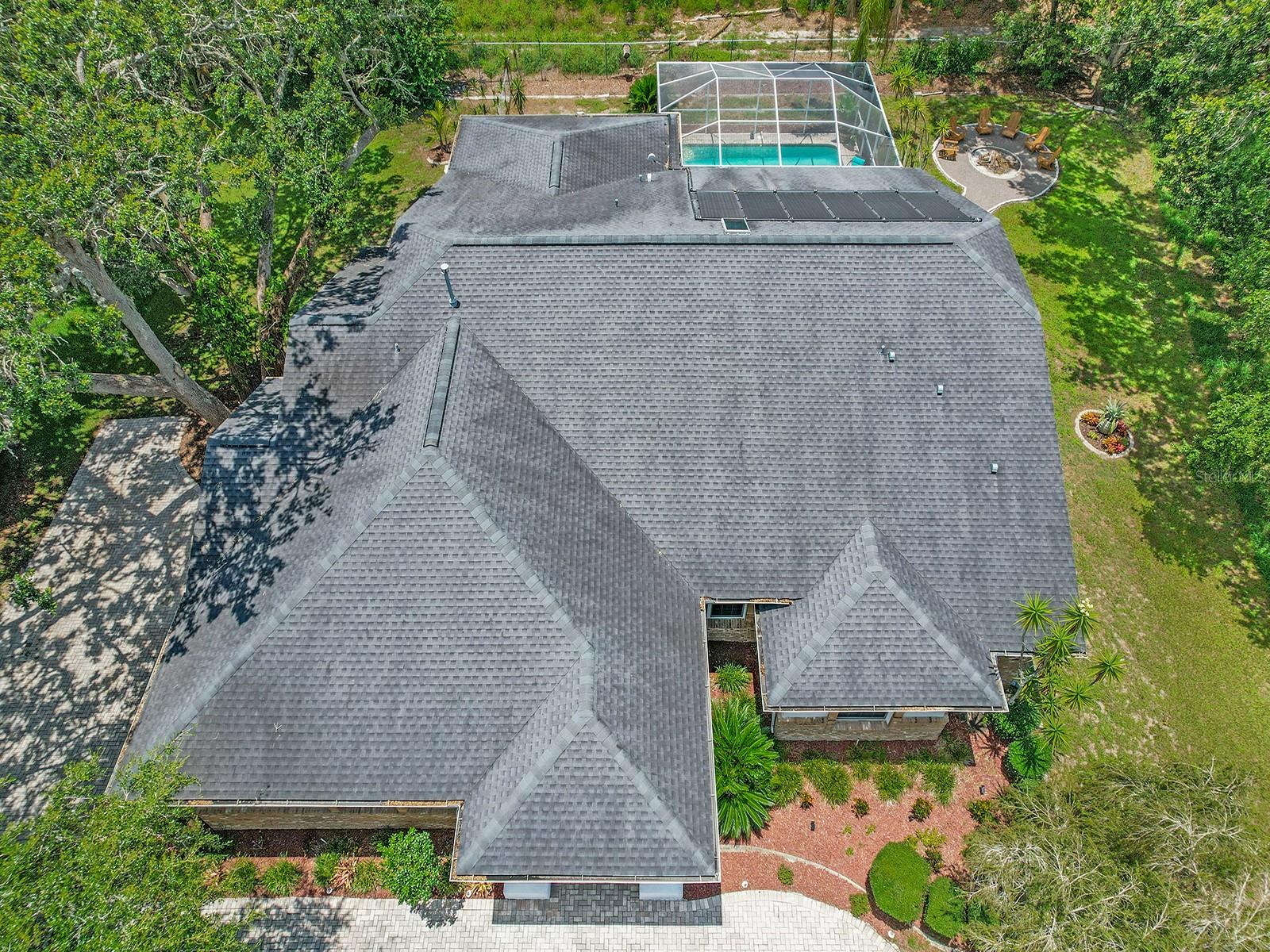 Image 6 of 75 For 8711 Crescent Forest Boulevard