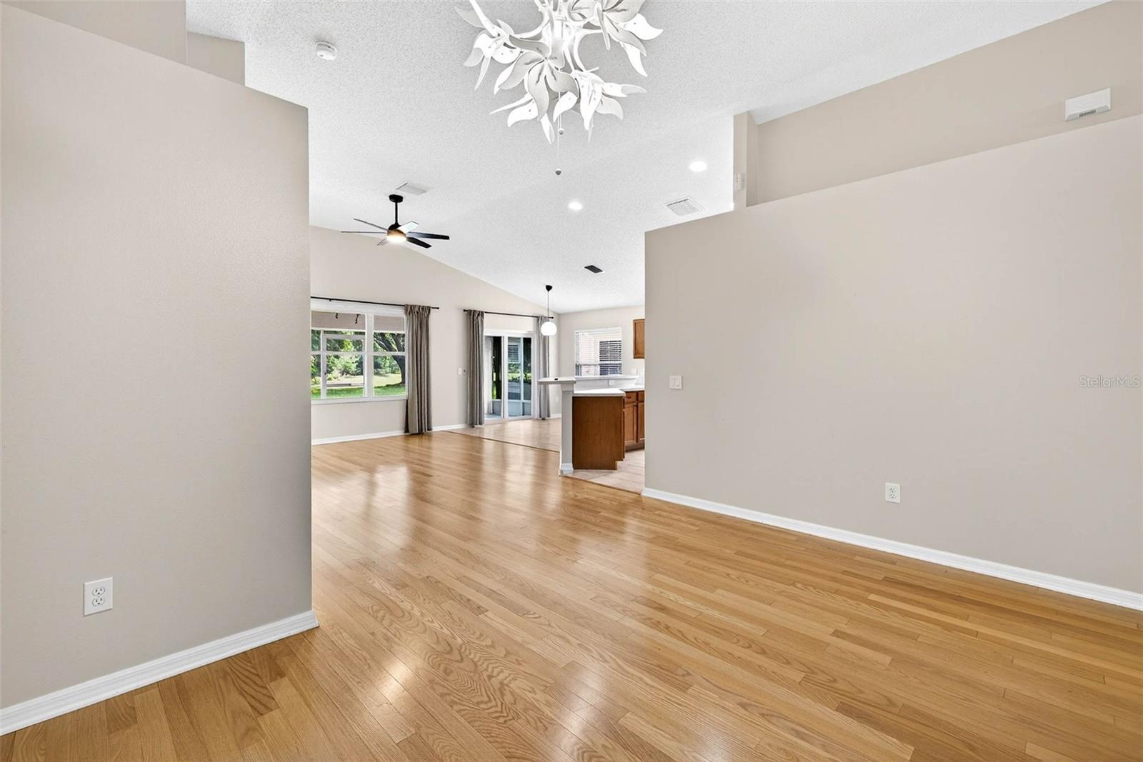 Image 15 of 37 For 13411 Staghorn Road