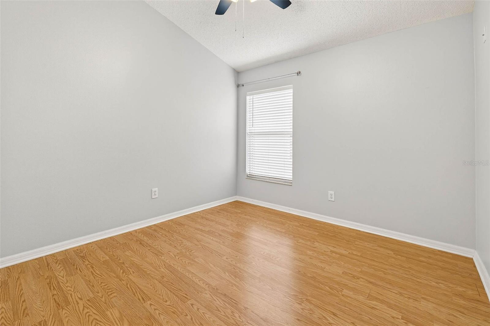 Image 23 of 37 For 13411 Staghorn Road