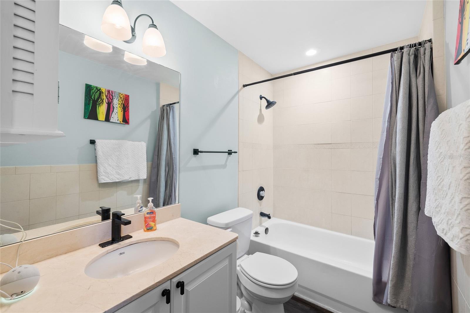 Image 19 of 28 For 215 Central Avenue 4f