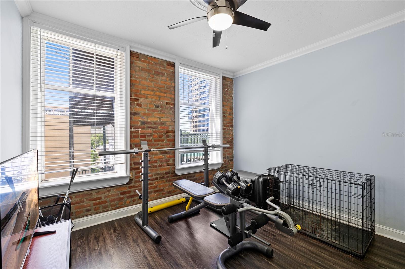 Image 20 of 28 For 215 Central Avenue 4f