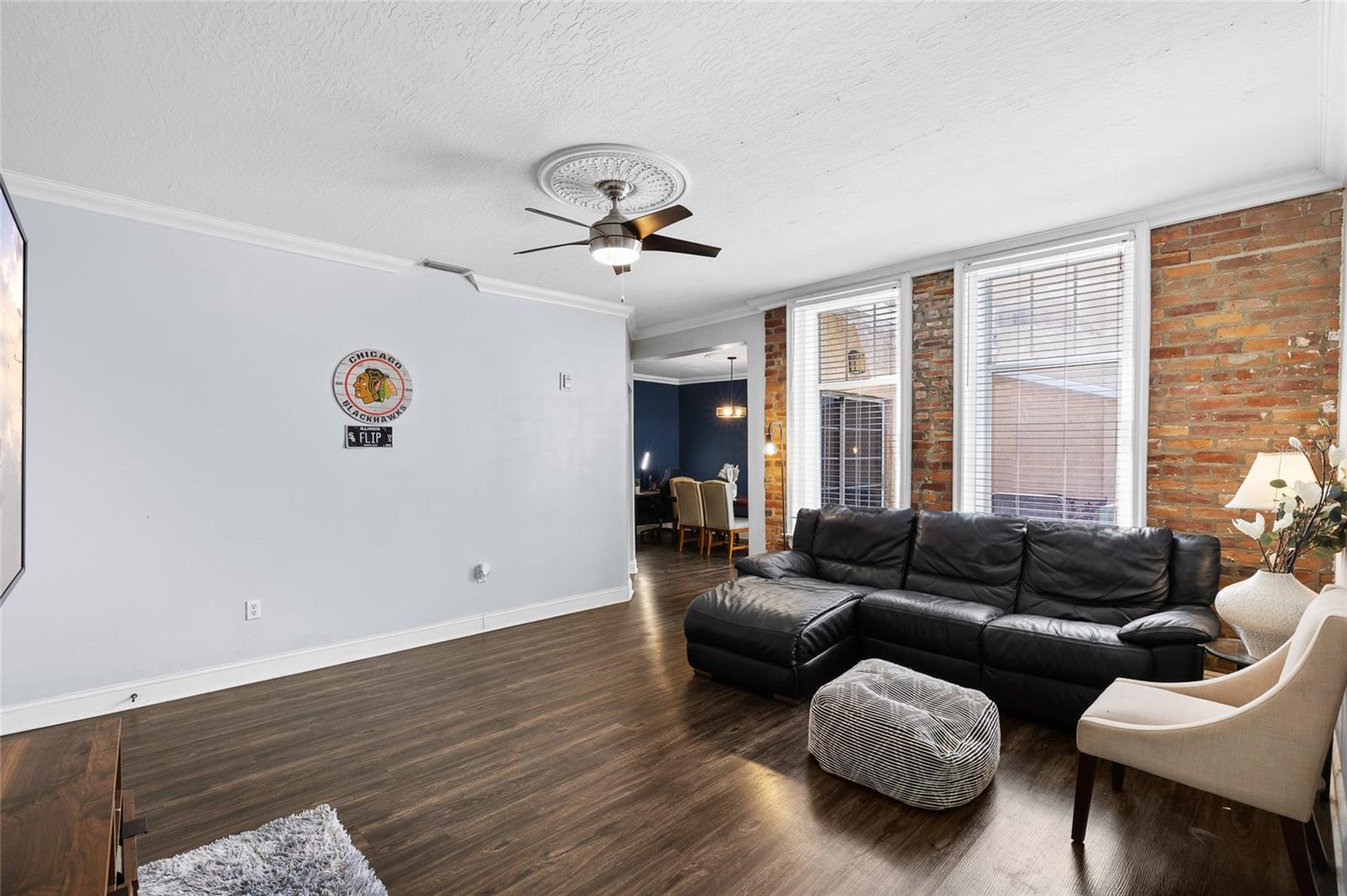 Image 5 of 28 For 215 Central Avenue 4f