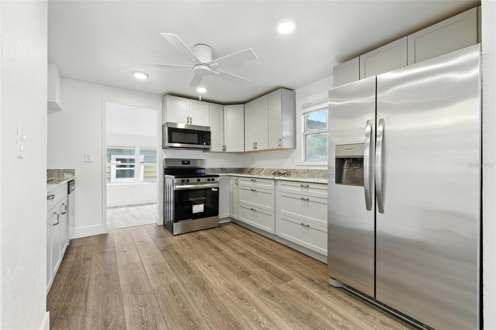 Image 11 of 27 For 6301 Hobson Street Ne