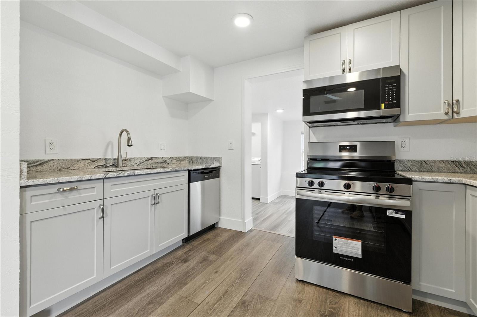 Image 12 of 27 For 6301 Hobson Street Ne