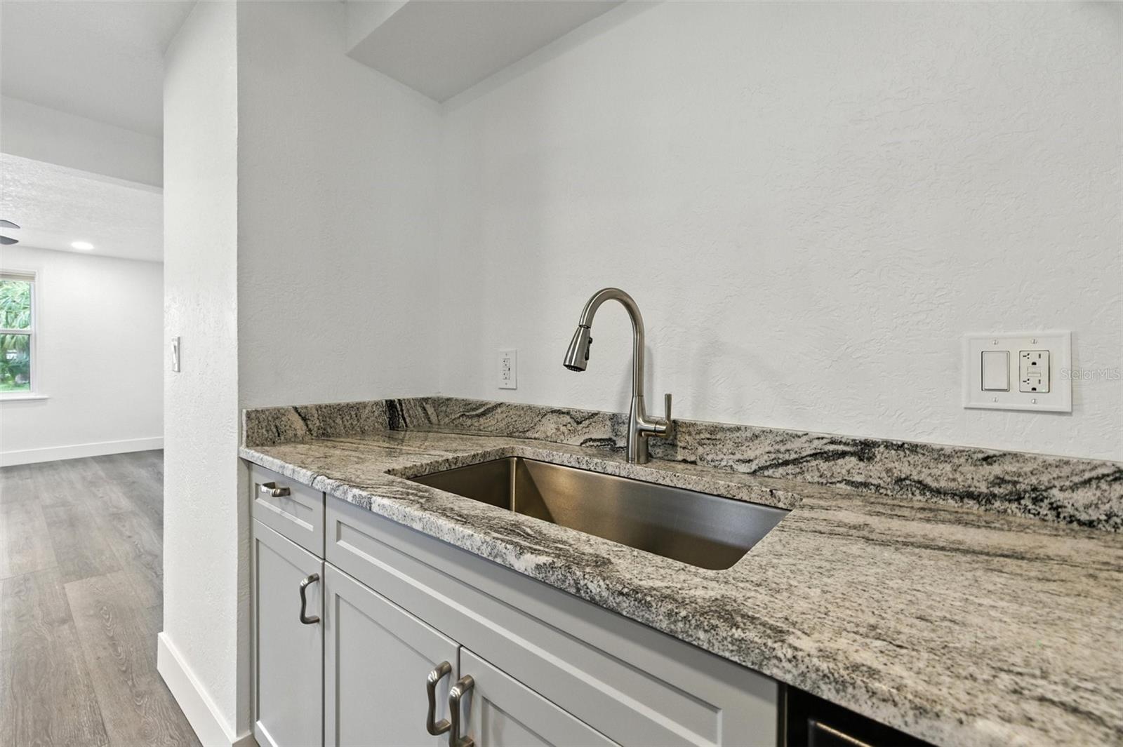 Image 14 of 27 For 6301 Hobson Street Ne