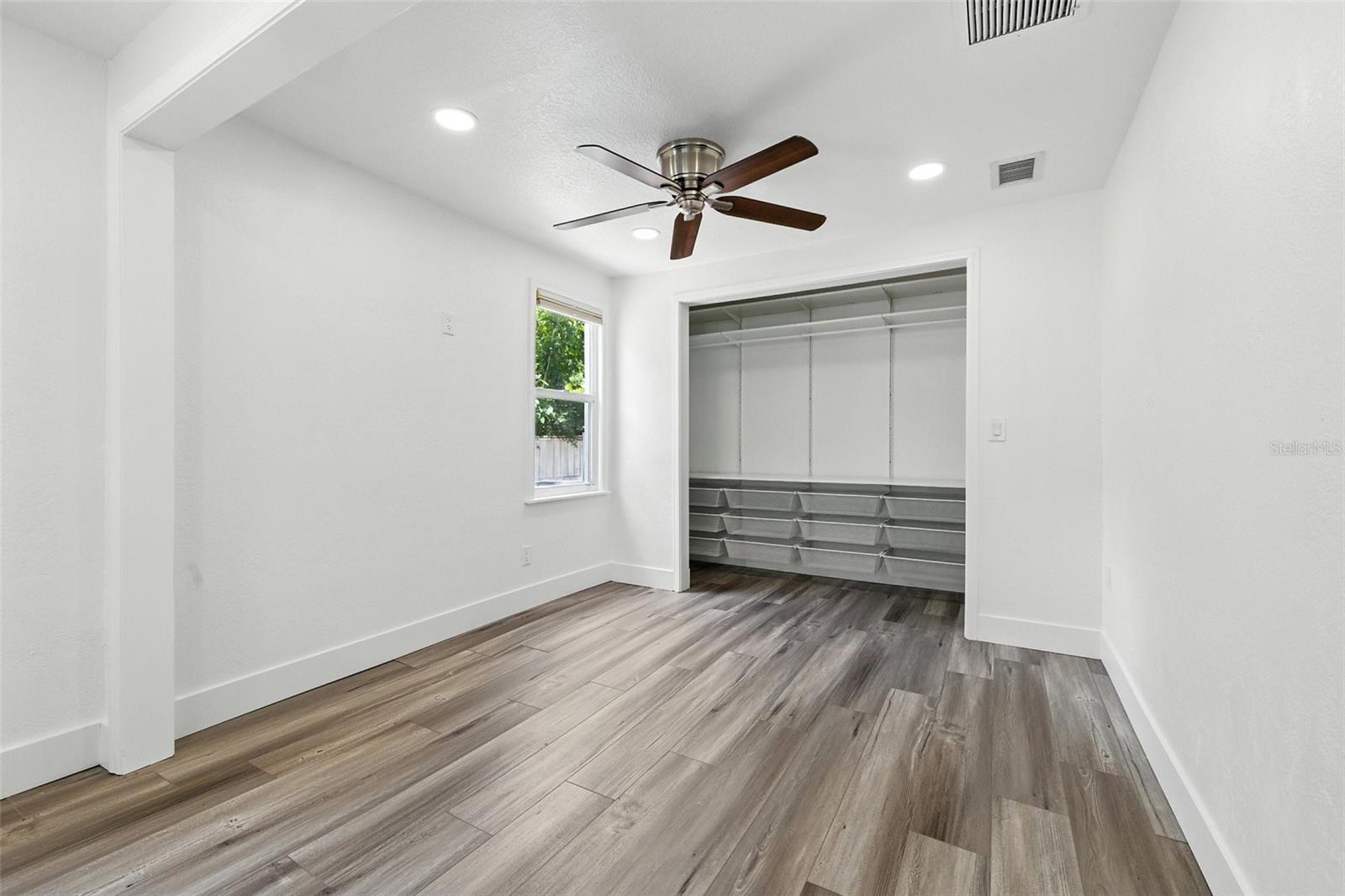 Image 18 of 27 For 6301 Hobson Street Ne