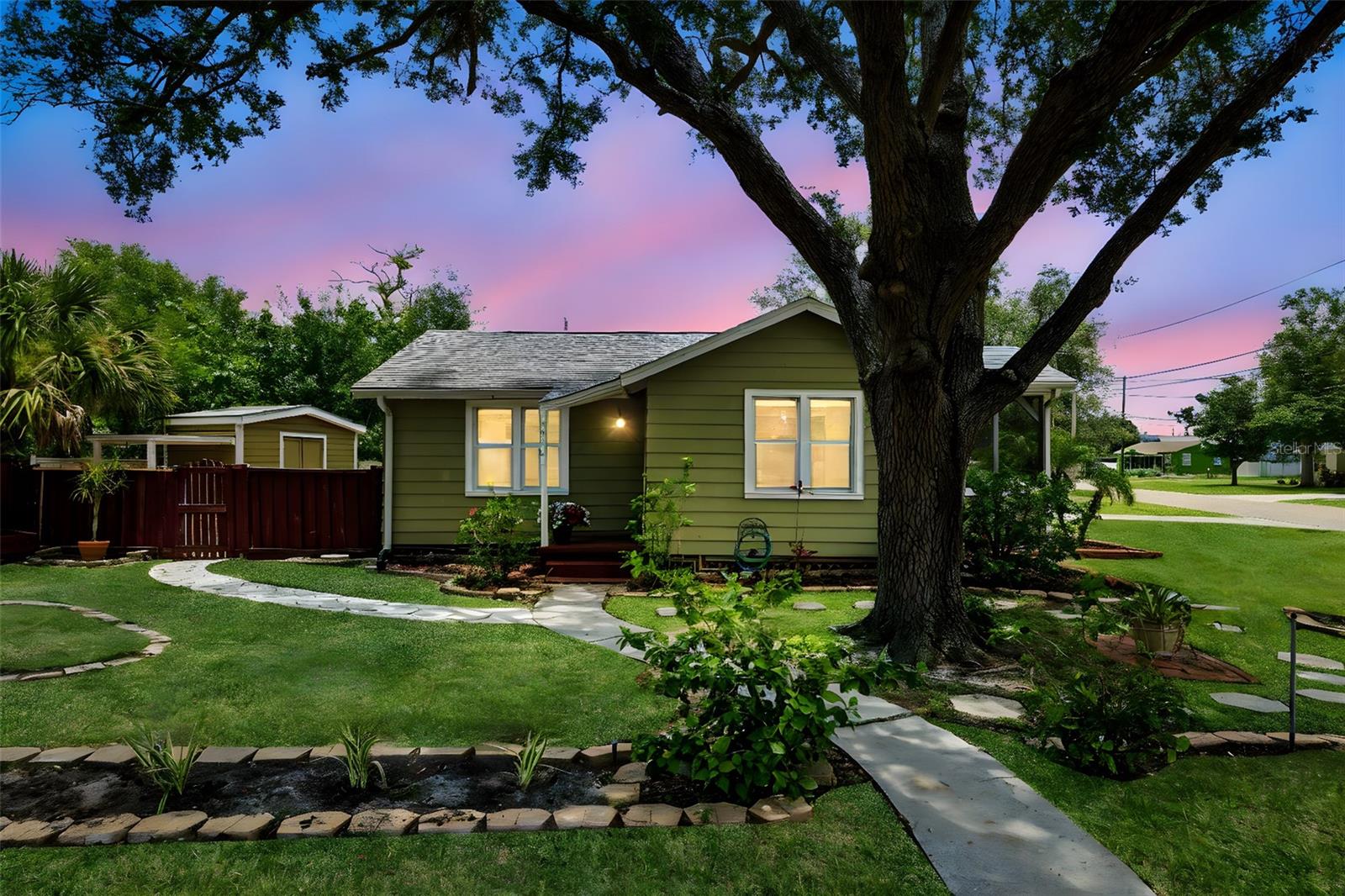 Image 2 of 27 For 6301 Hobson Street Ne