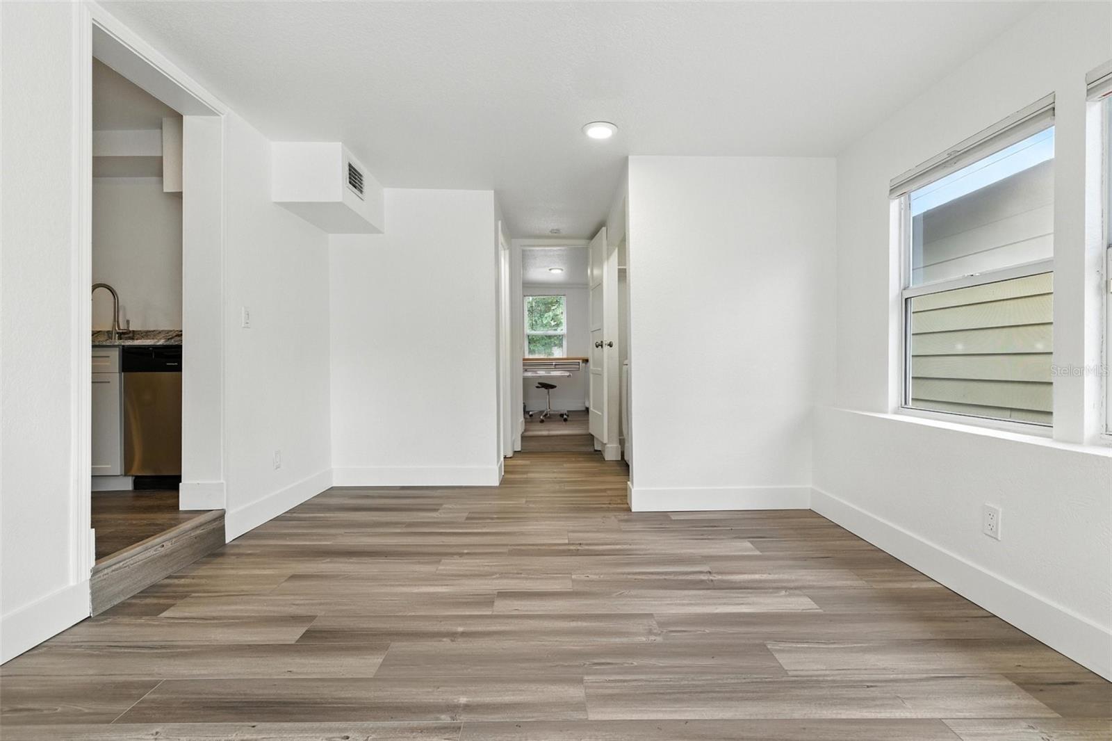 Image 22 of 27 For 6301 Hobson Street Ne