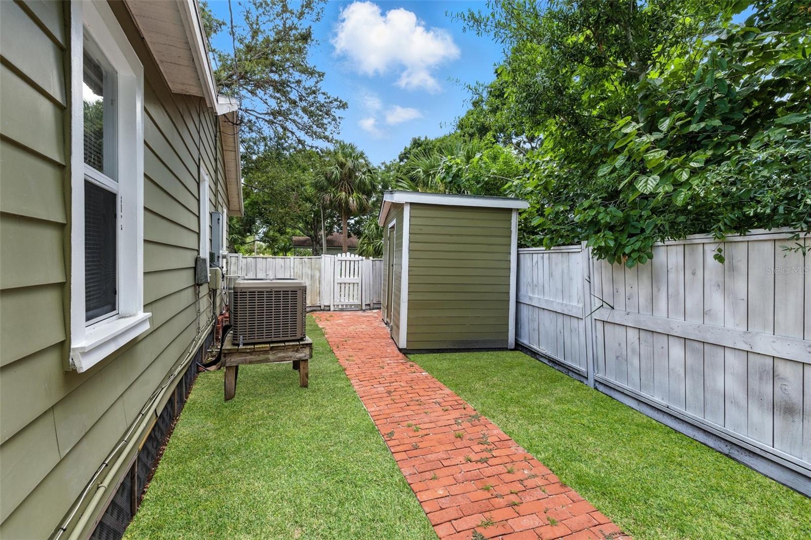 Image 26 of 27 For 6301 Hobson Street Ne