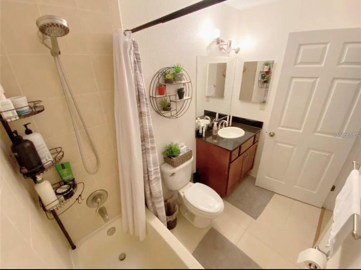 Image 12 of 18 For 10263 Gandy Boulevard N 213