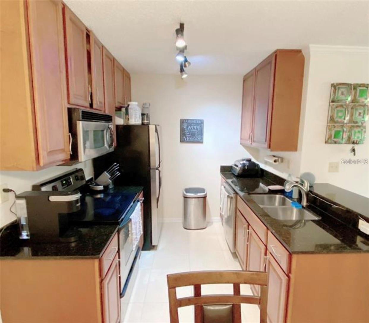 Image 8 of 18 For 10263 Gandy Boulevard N 213