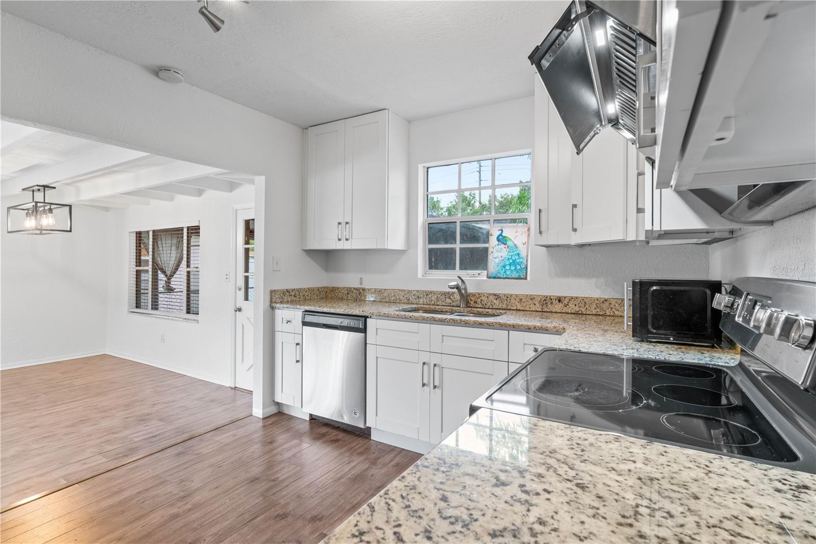 Image 13 of 32 For 3909 Lemon Street