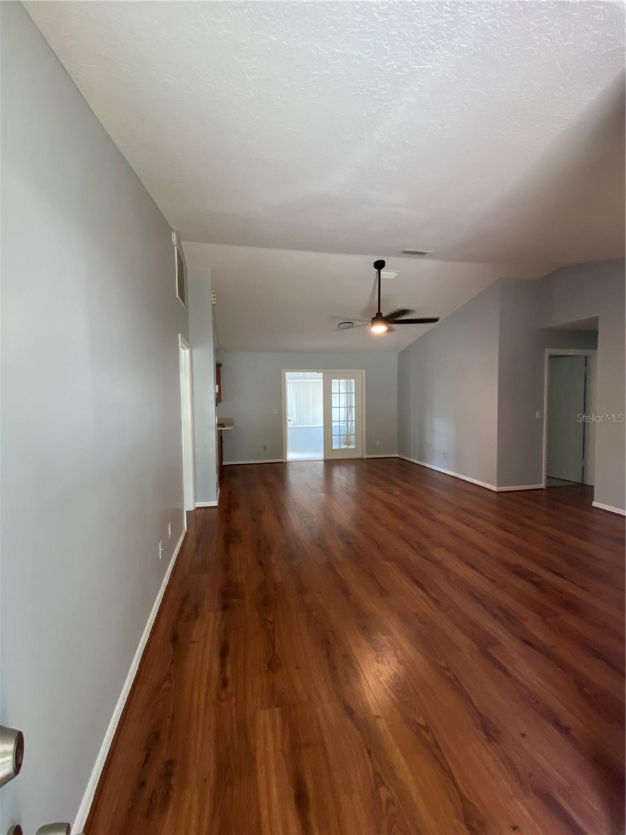 Image 3 of 13 For 8902 191st Circle