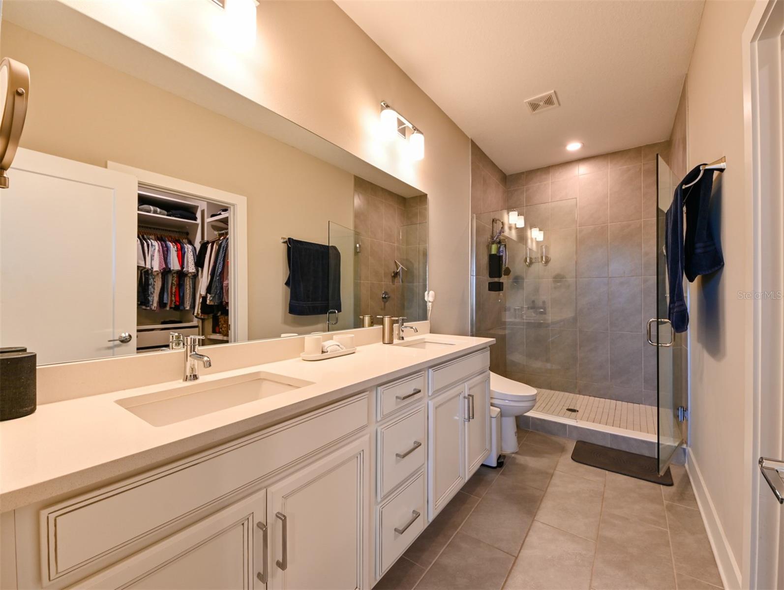 Image 14 of 28 For 2568 13th Avenue N 2568