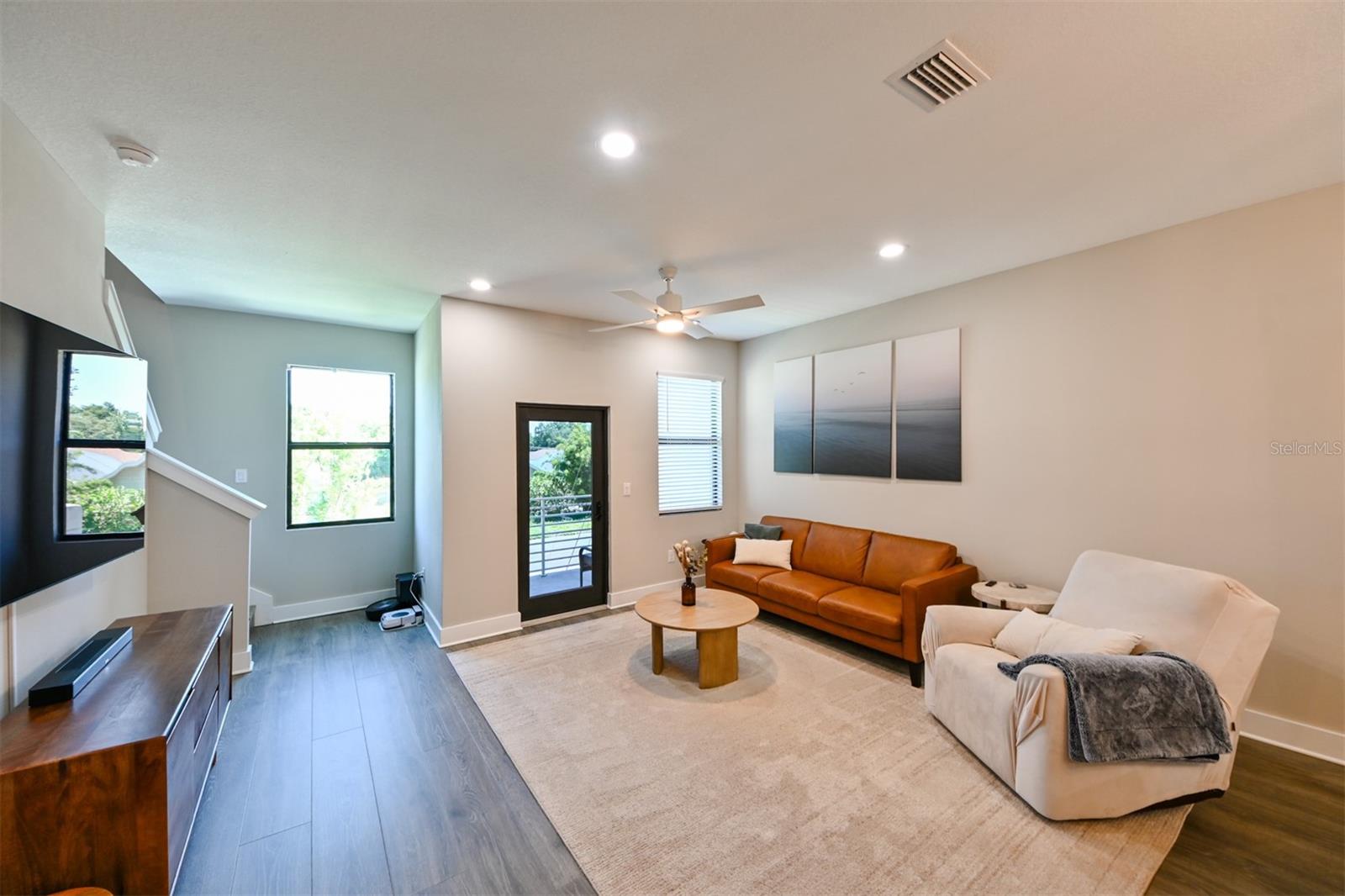 Image 4 of 28 For 2568 13th Avenue N 2568