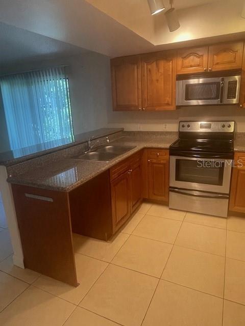 Image 15 of 19 For 6262 142 Avenue N 1001