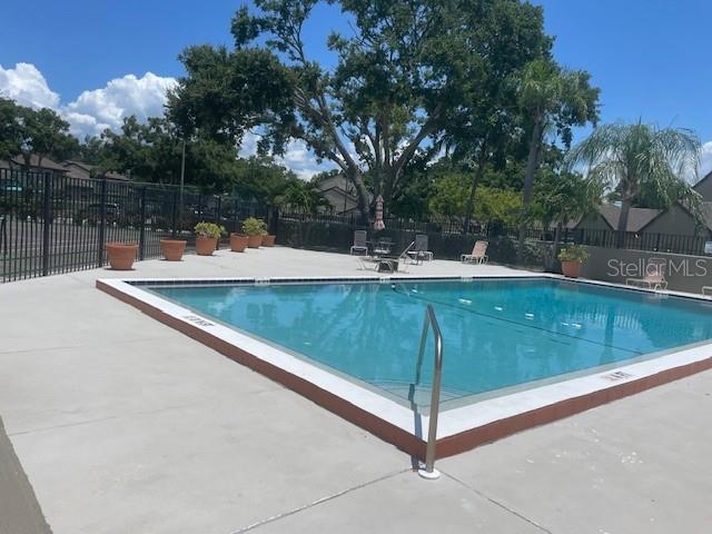 Image 17 of 19 For 6262 142 Avenue N 1001