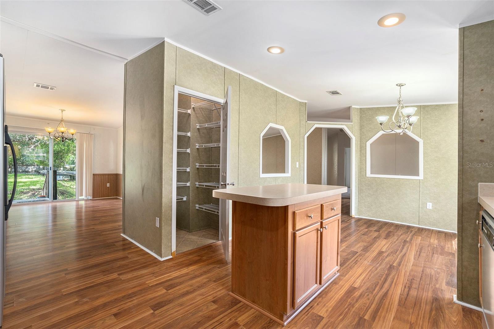 Image 14 of 31 For 7213 Orchard Drive