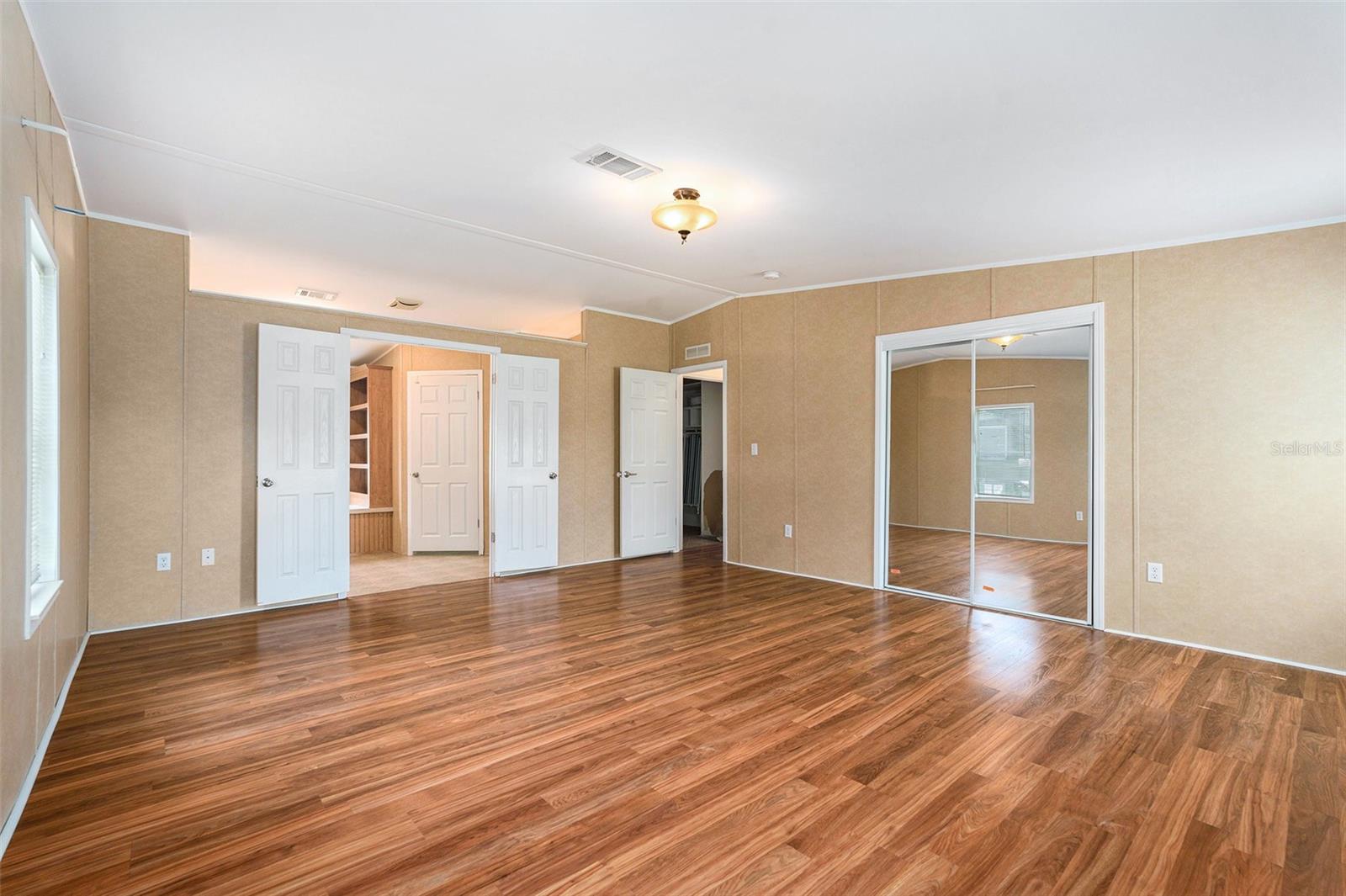 Image 16 of 31 For 7213 Orchard Drive