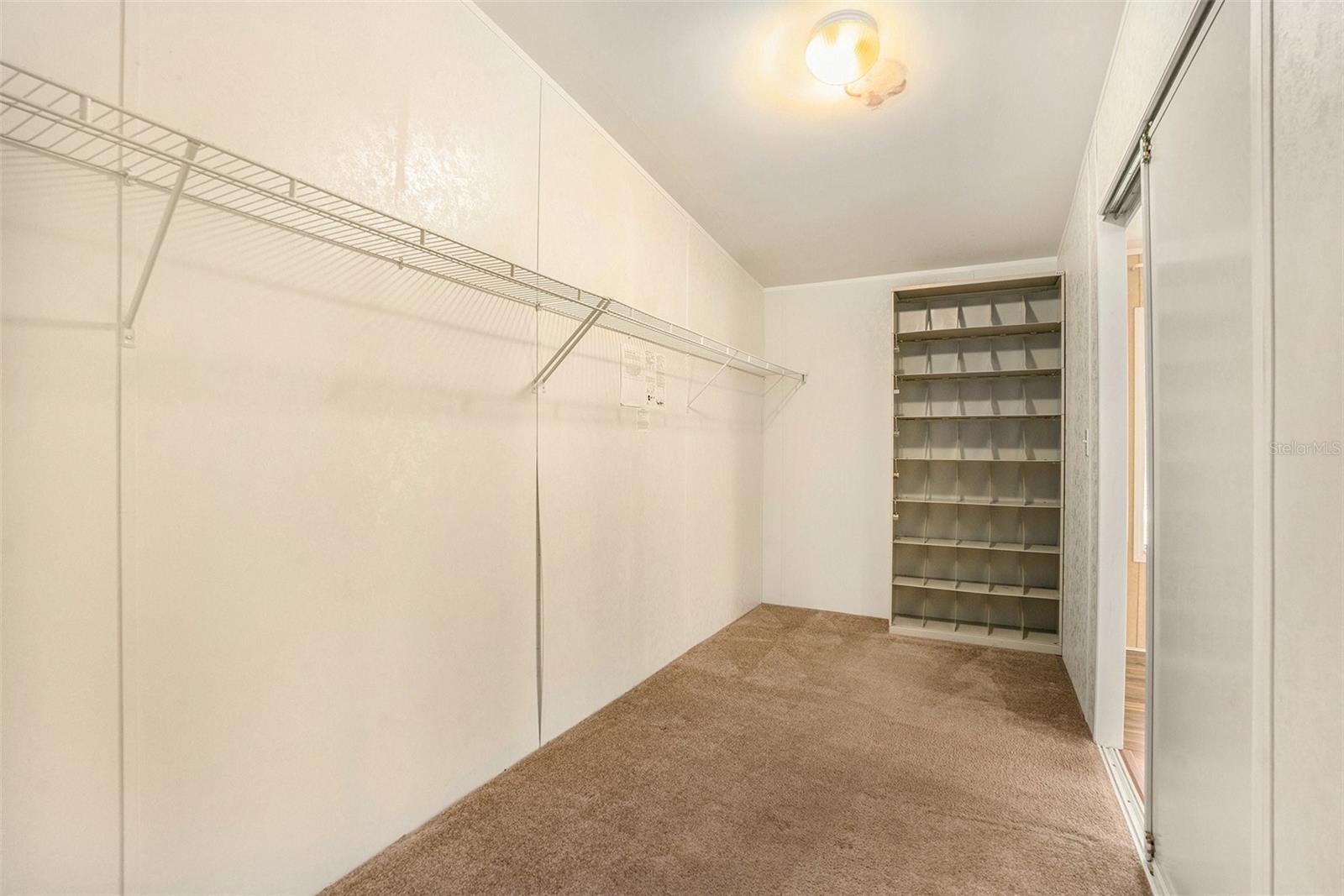 Image 19 of 31 For 7213 Orchard Drive