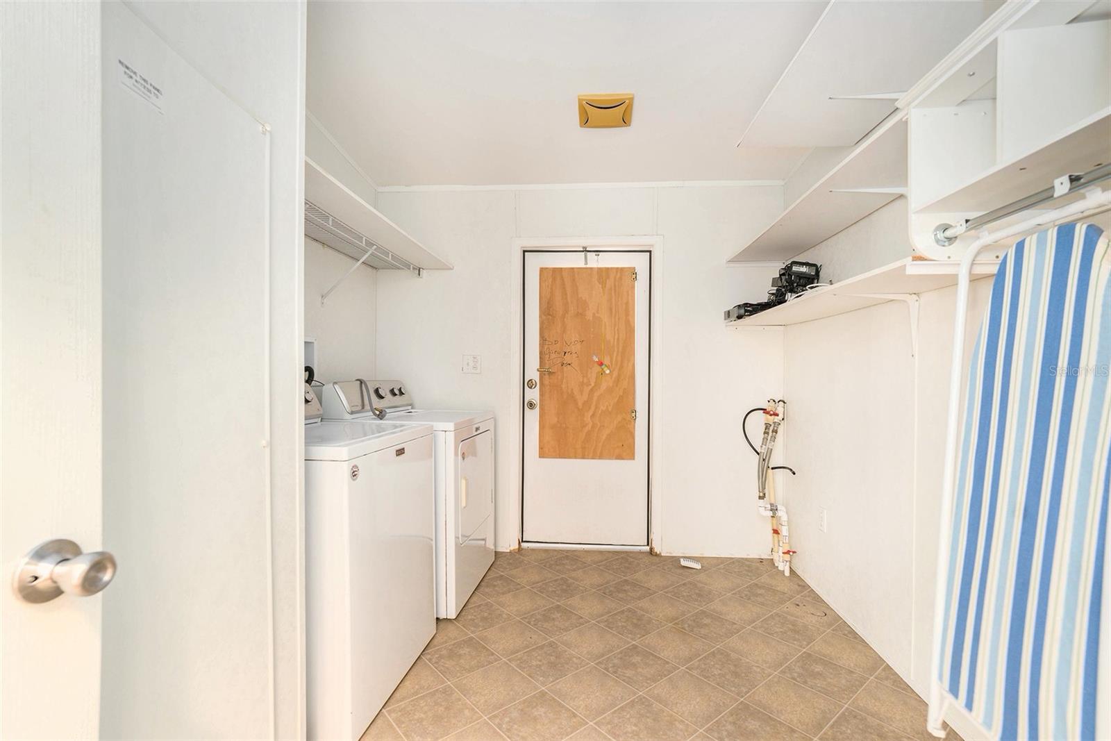 Image 27 of 31 For 7213 Orchard Drive