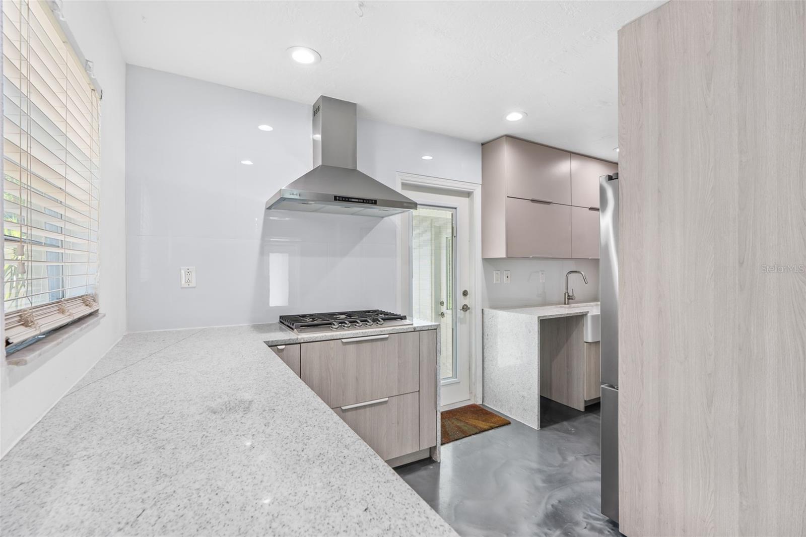 Image 14 of 26 For 4034 S Westshore Blvd