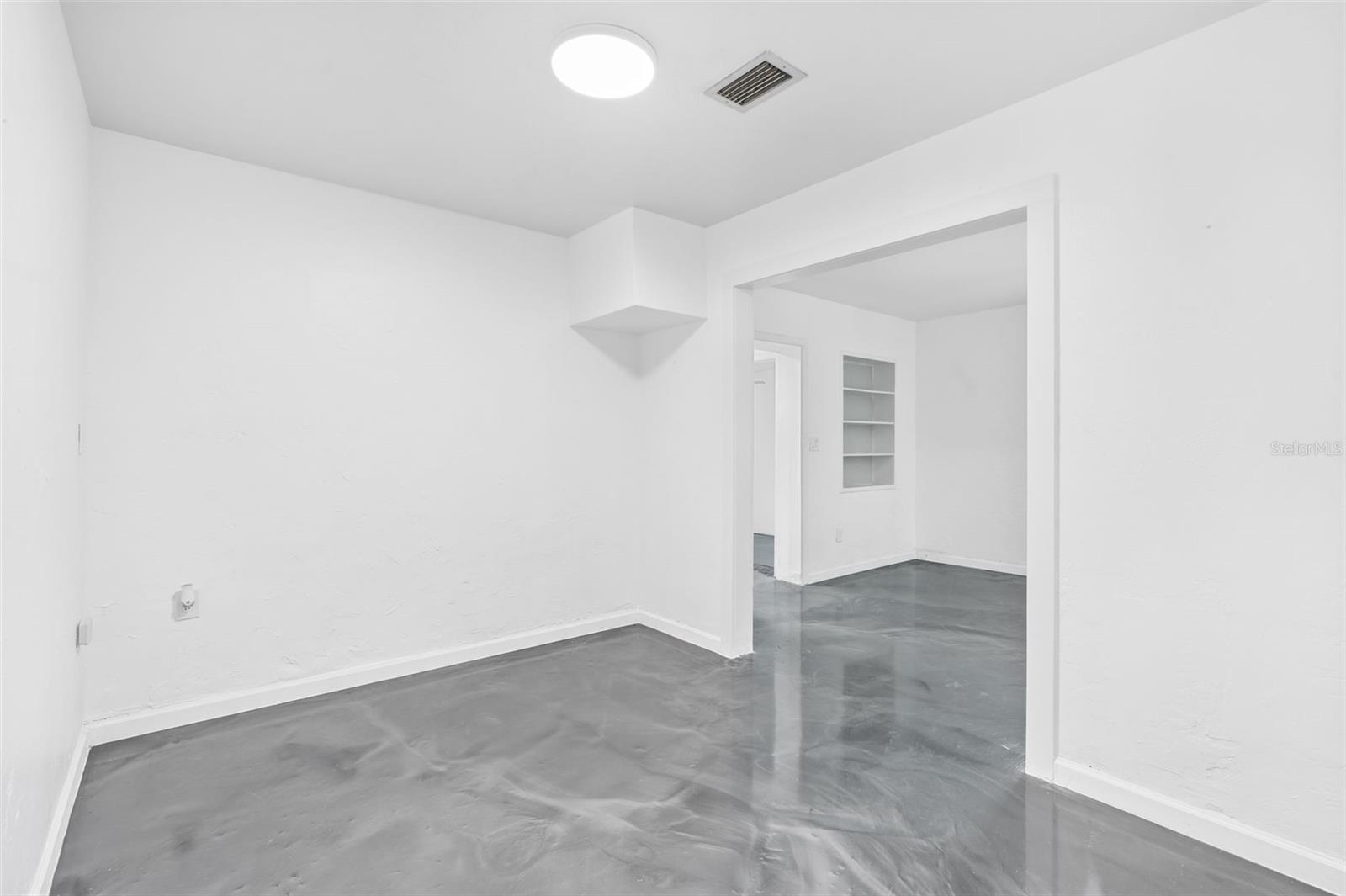 Image 17 of 26 For 4034 S Westshore Blvd