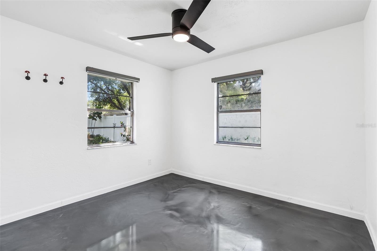 Image 21 of 26 For 4034 S Westshore Blvd