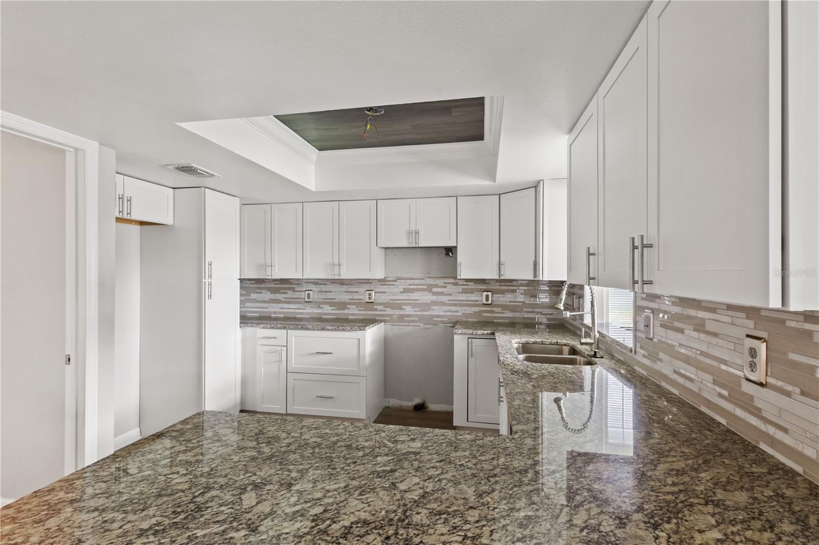 Image 10 of 32 For 1306 Idlewood Drive 53