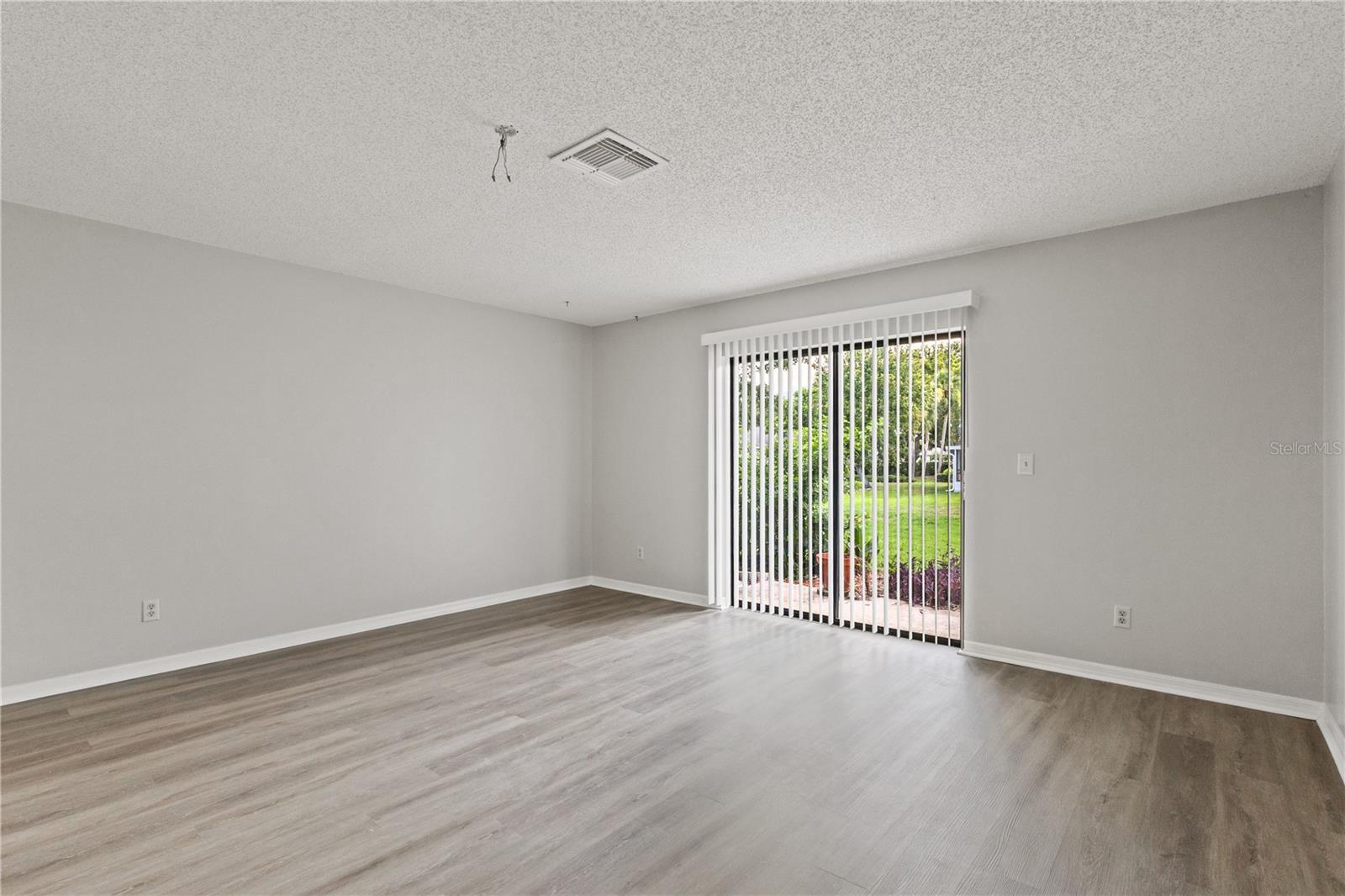 Image 14 of 32 For 1306 Idlewood Drive 53