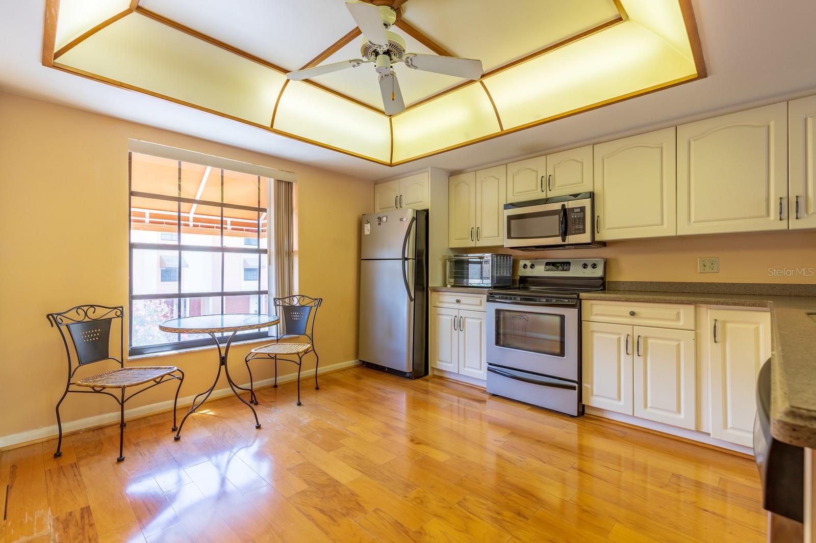 Image 11 of 42 For 745 Pinellas Bayway S 107
